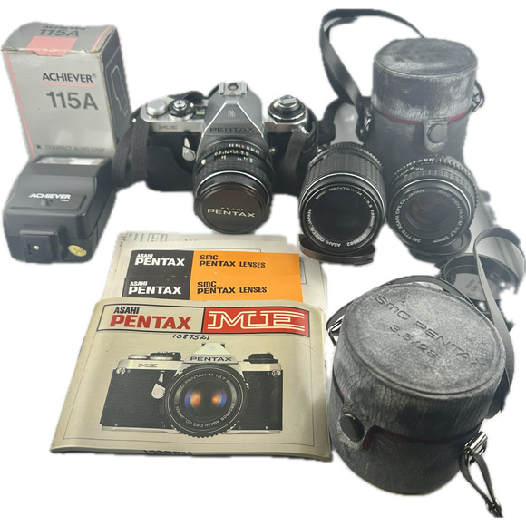 Vintage Asahi Pentax ME 35mm Film Camera Kit w/ SMC Lenses, Flash, Manuals &Case - Picture 1 of 16